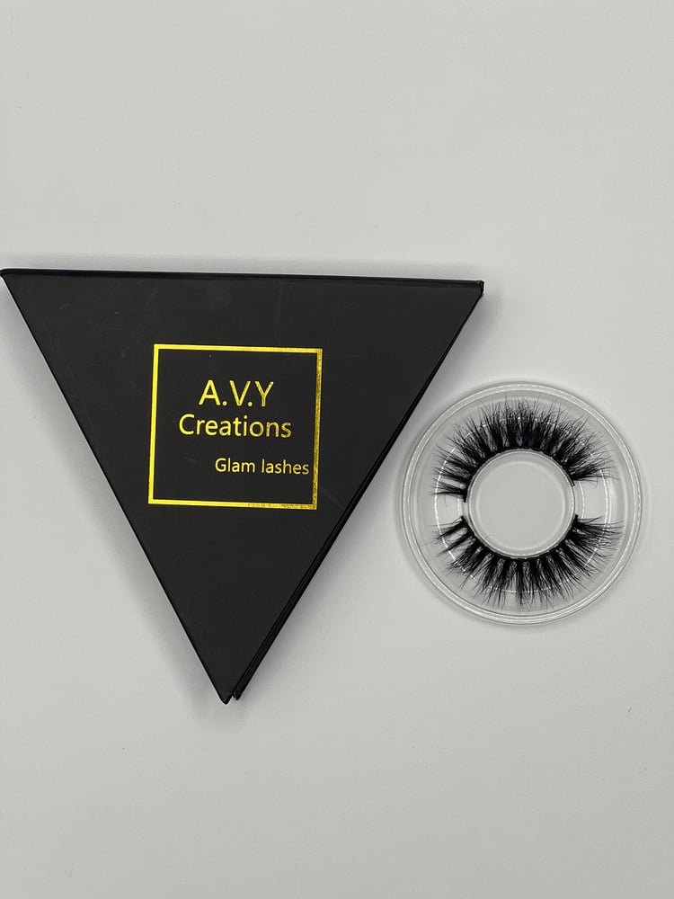 Image of “Forest” Eyelashes