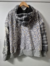Image 2 of Kylie Jane Fleece hoodie - DAISY