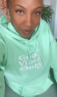 GOOD VIBES “MINT” HOODIE