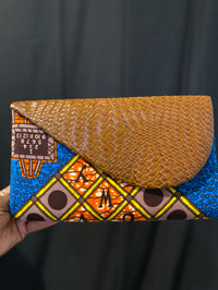 Image 2 of Large Clutches