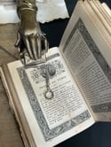 Pendentif dizainier en métal plaqué argent, vintage