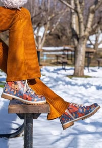 Image 2 of Dogo Shortcut Boot Hello Pumpkin