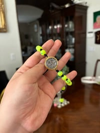 Image 1 of Pulsera de la medalla de San Benito (Verde) 