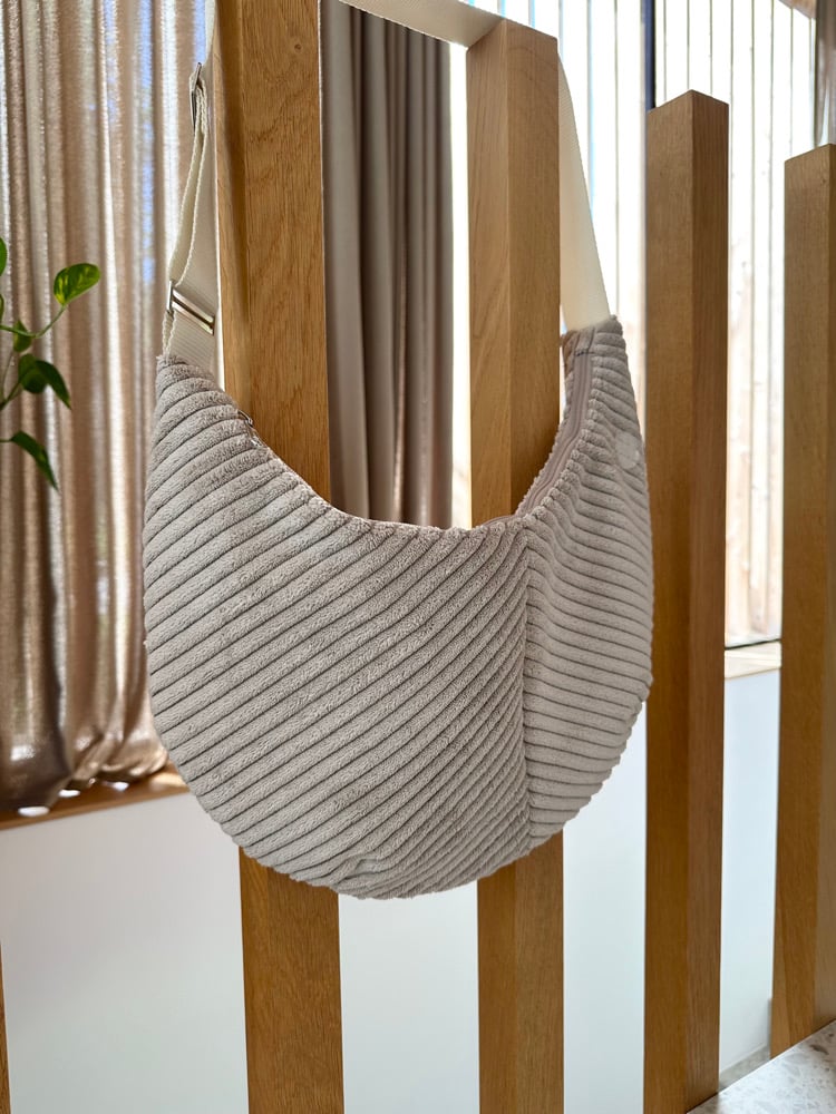 Image of Crescent bag