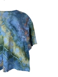 Image 3 of L Crop Tee in Forest Geode Ice Dye