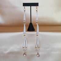Image 1 of 3 tier simple Dentalium earrings (white)