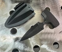 Image 2 of Punch Dagger