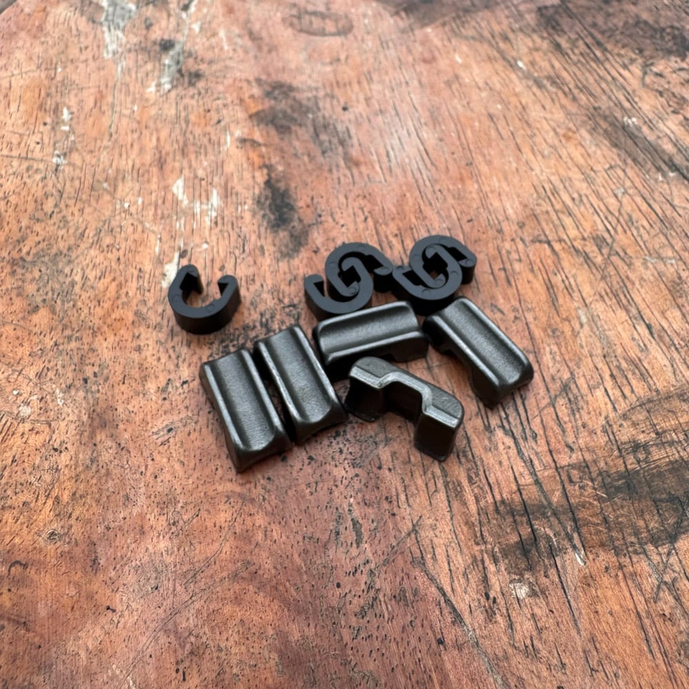 Image of UM-048 Weld on Wire and Tubing Guides