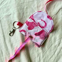 Image 5 of quilted airpod case