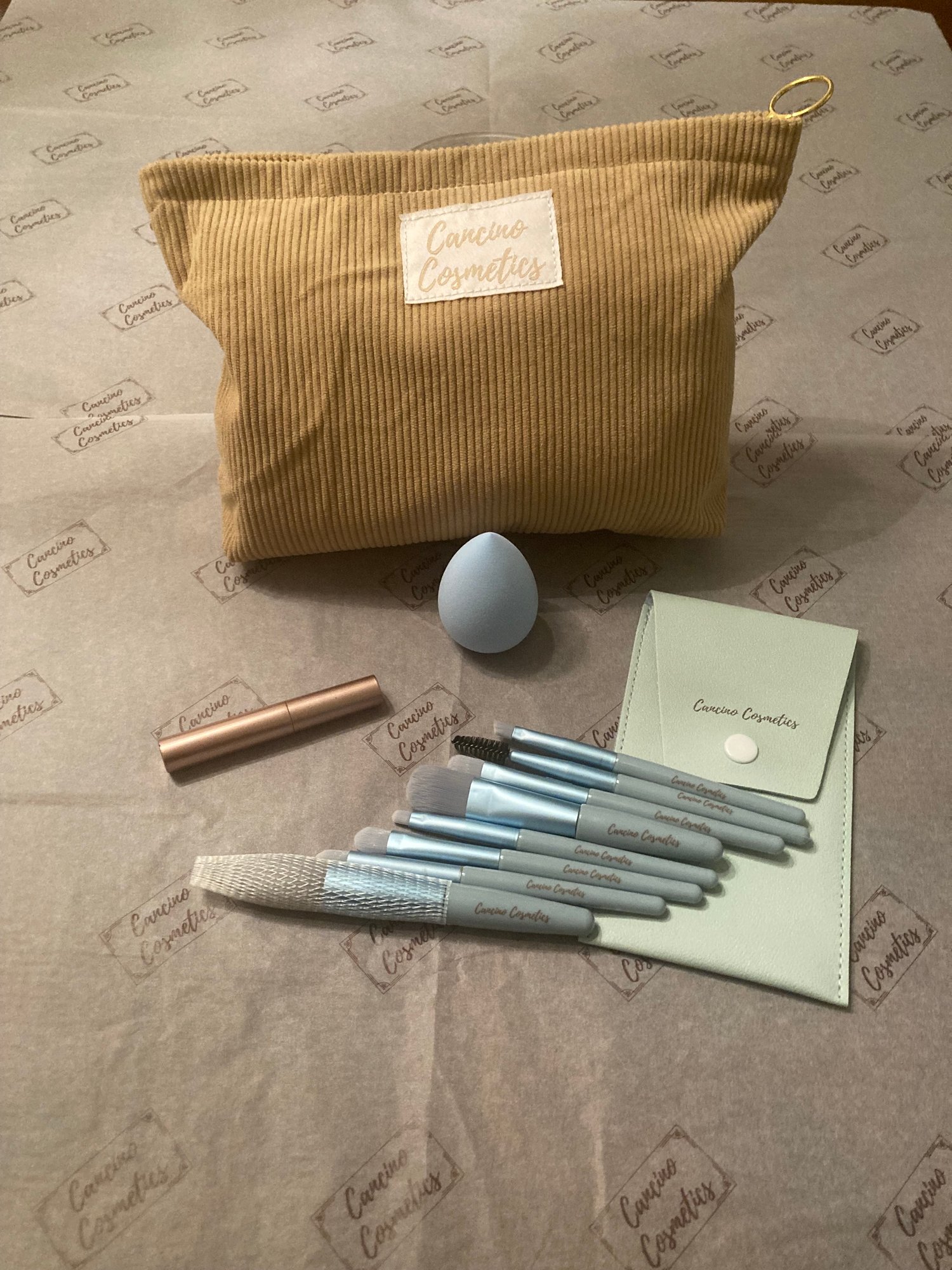Image of BACK-TO-BUSINESS BEAUTY BAG ($24 VALUE FOR $17.99!)