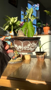 Image 2 of Skull mug 01