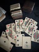 Jeu de patience 2x 52 cartes grimaud, étui Pussey en cuir, rare! XIXème siècle!