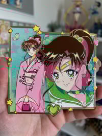 Image 2 of Sailor Stars Opening Mako - enamel pin 