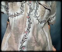 Image 7 of THORN I Button Up (Large) 