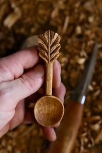 Image 4 of Oak Leaf Handle Scoop •