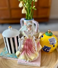 Image 1 of painted lady cake