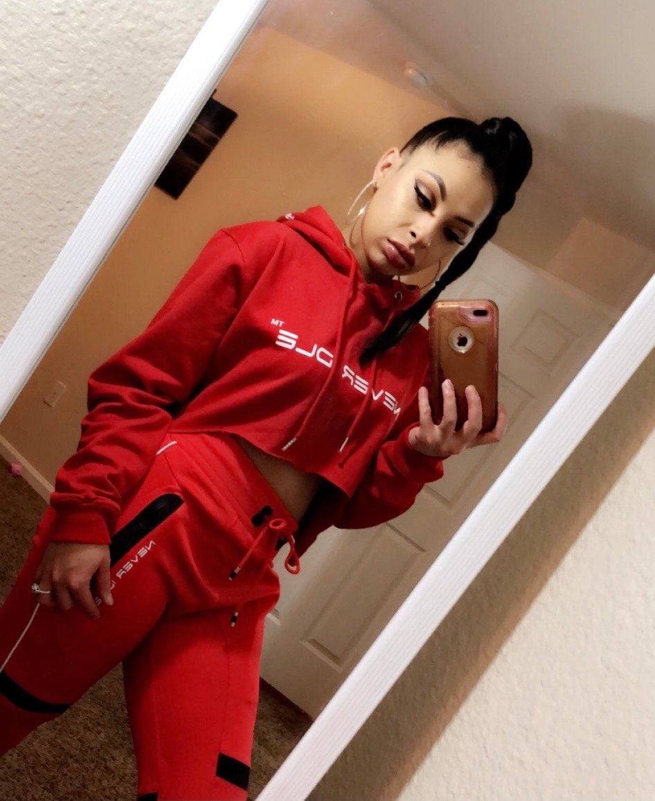 Image of Never idle Cropped Hoodie 