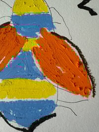 Image 4 of Uma Abelha A Voar 