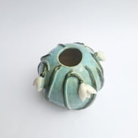 Image 3 of Snowdrop vase (sphere)