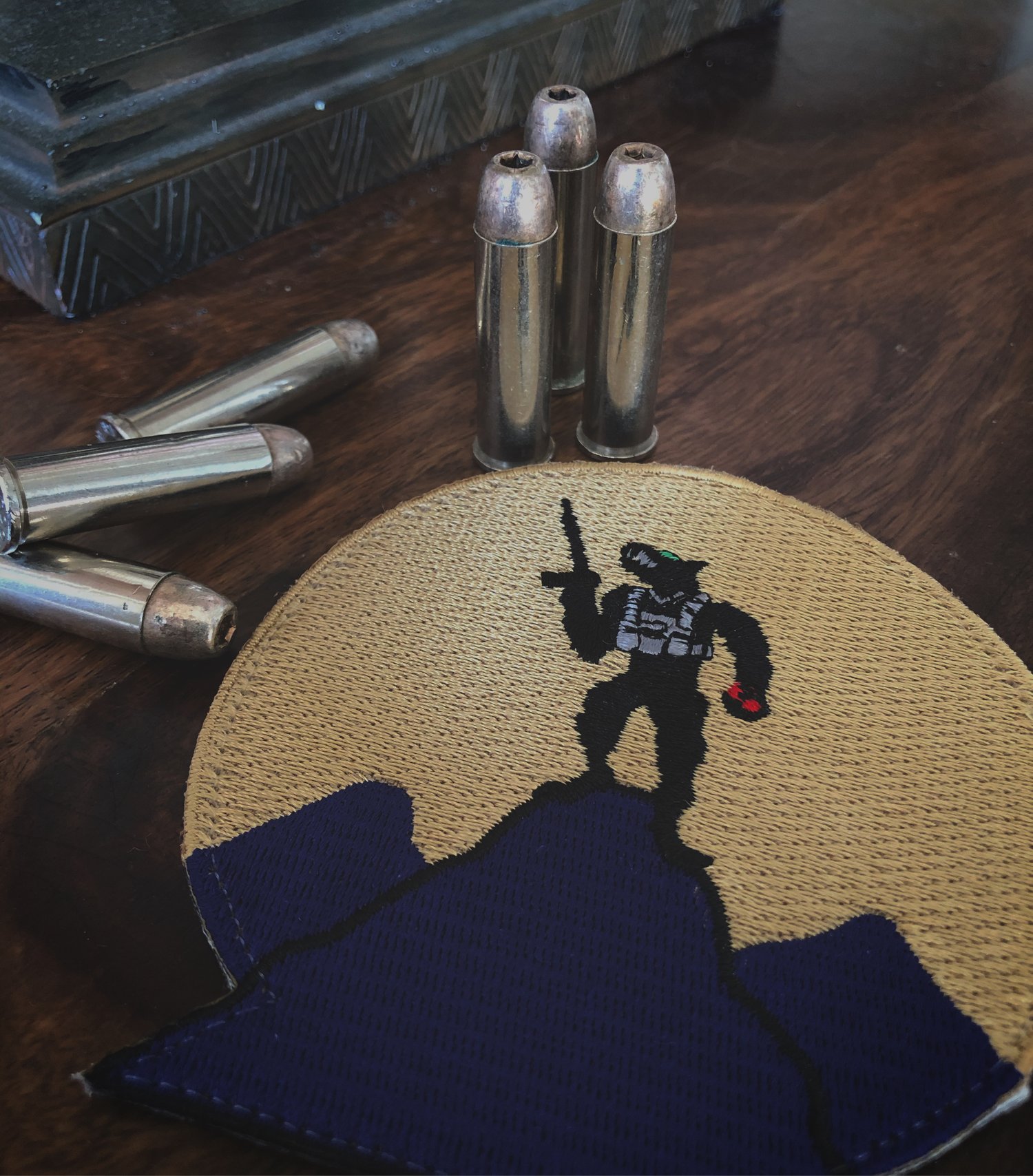 Image of The Luchthonn