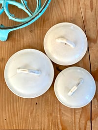 Image 8 of Les 3 pots anciens
