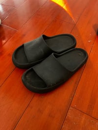 WORN SANDALS 2