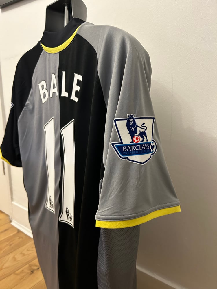 Image of Tottenham Hotspur “BALE 11” 2012/13 Third Shirt + PL patches, XL