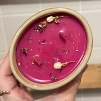 Image 2 of apple pie scented candle