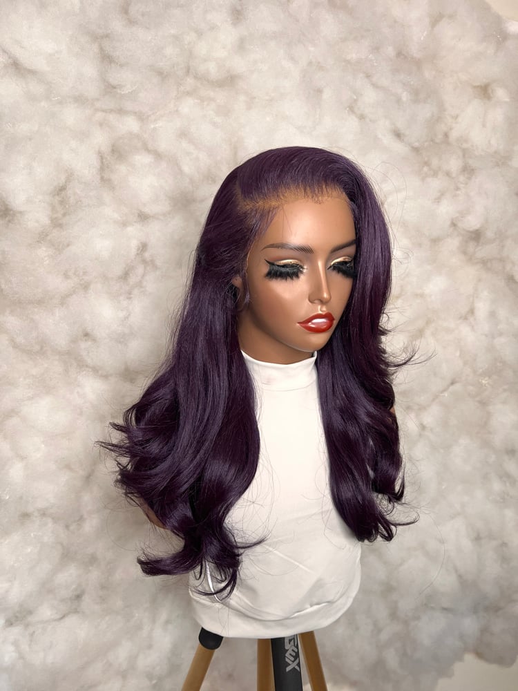 Image of Outre HD Lace Frontal Wig Perfect Hairline Glueless  13X6 True Frontal Peak 708