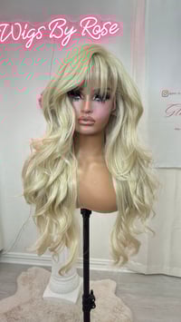 Image 6 of Mia luxury free part glueless wig (ready to ship) 