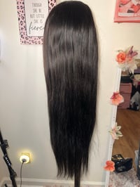 Image 1 of 28 inch 4x4 hd straight wig 