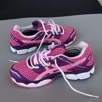 Image 5 of size: us8.5/10 uk8 eu42 cm26.5