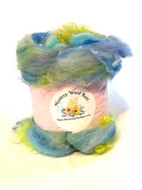 Mystery Wool Batt 3.4 oz 🍋‍🟩