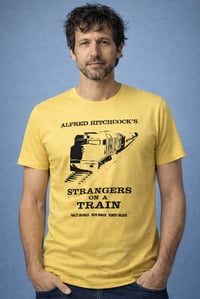 Image 1 of Camiseta Strangers On A Train (Alfred Hitchcock)