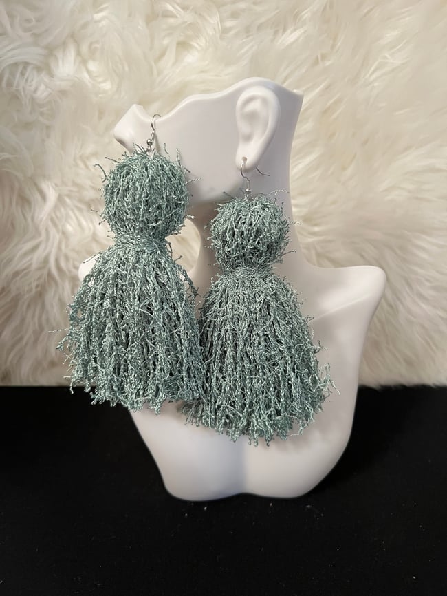 Short Tassel Earrings 