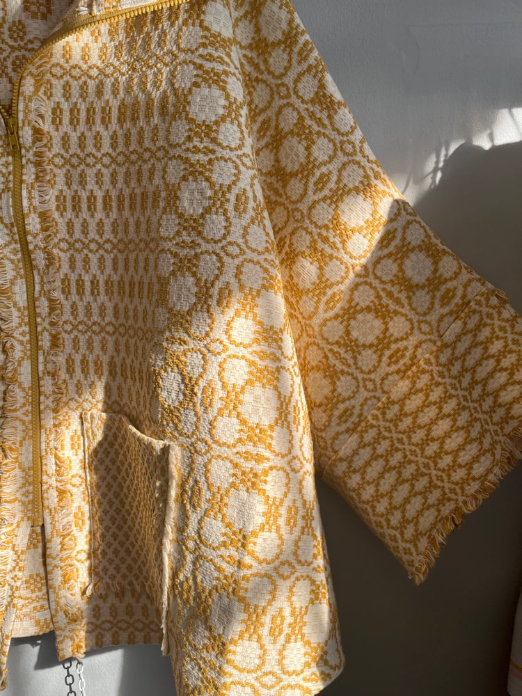 Image of Poncho jacket, gold (one size)