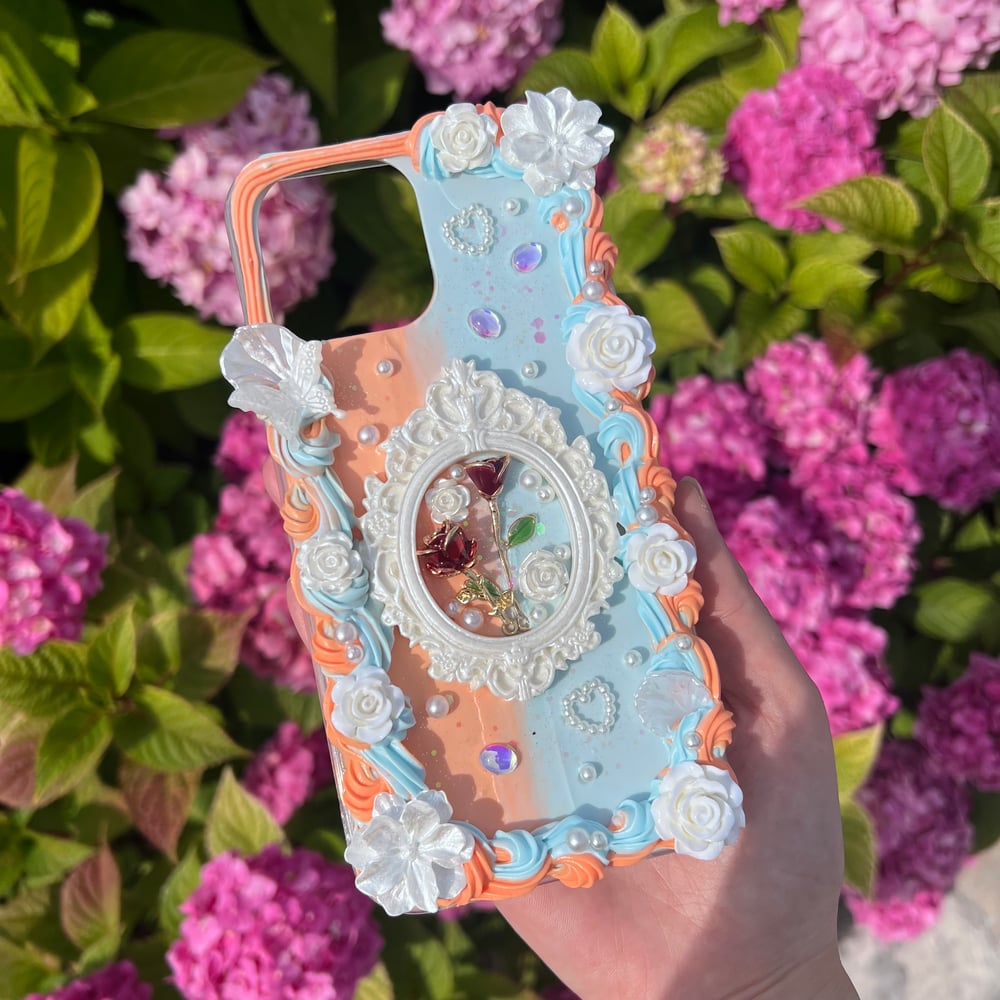 Image of Garden Red Rose Ombre Decoden Phone Case For All Brand