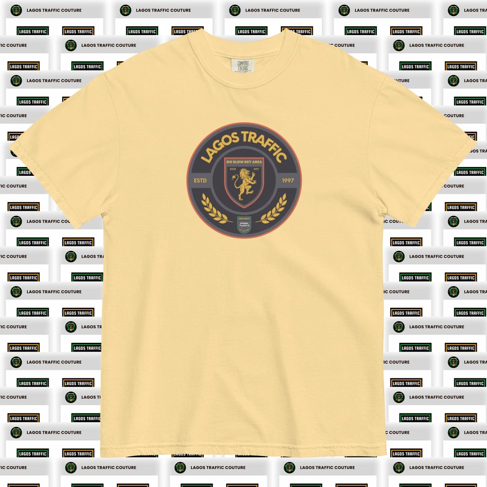 ICONIC LTC SIGNATURE BADGE TEE - KHAKI/GREY