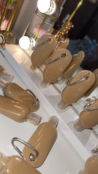 Image 1 of KEYCHAIN CREAM