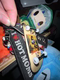 Image 2 of Smiling Friends Pim Fingerboard