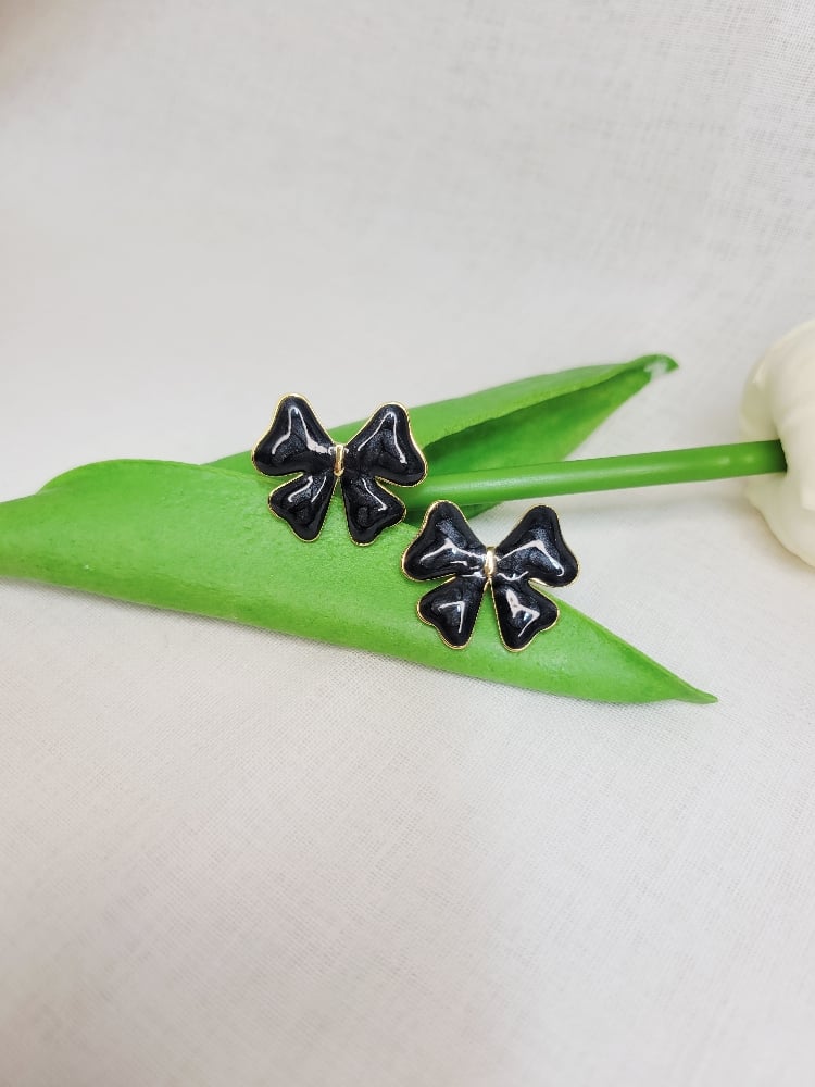 Image of Bow earrings 