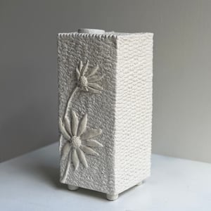Image of Seagrass Flannel Flower box vase (4234)
