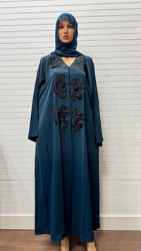 Image 11 of 3D flower Open Abaya 