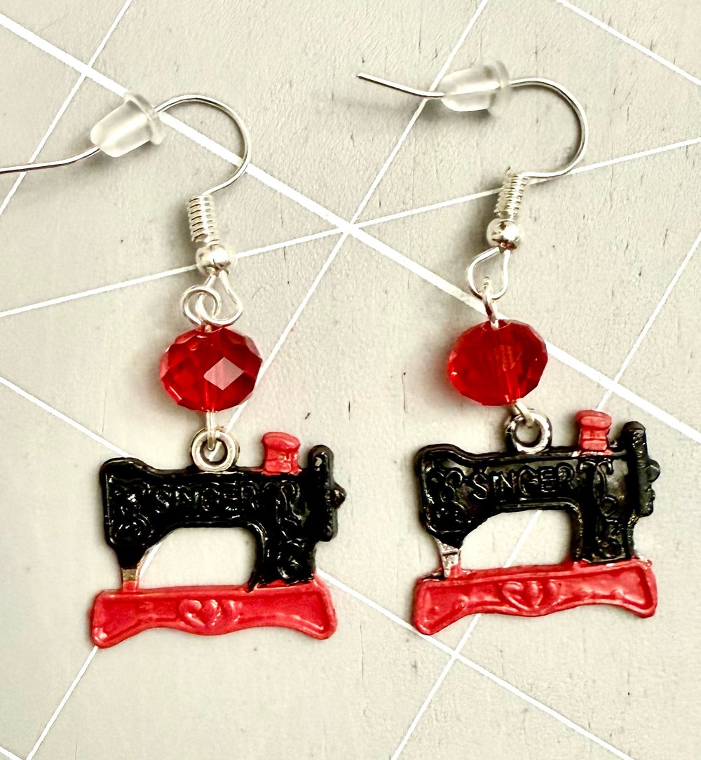 Image of Featherweight Sewing Machine Earrings