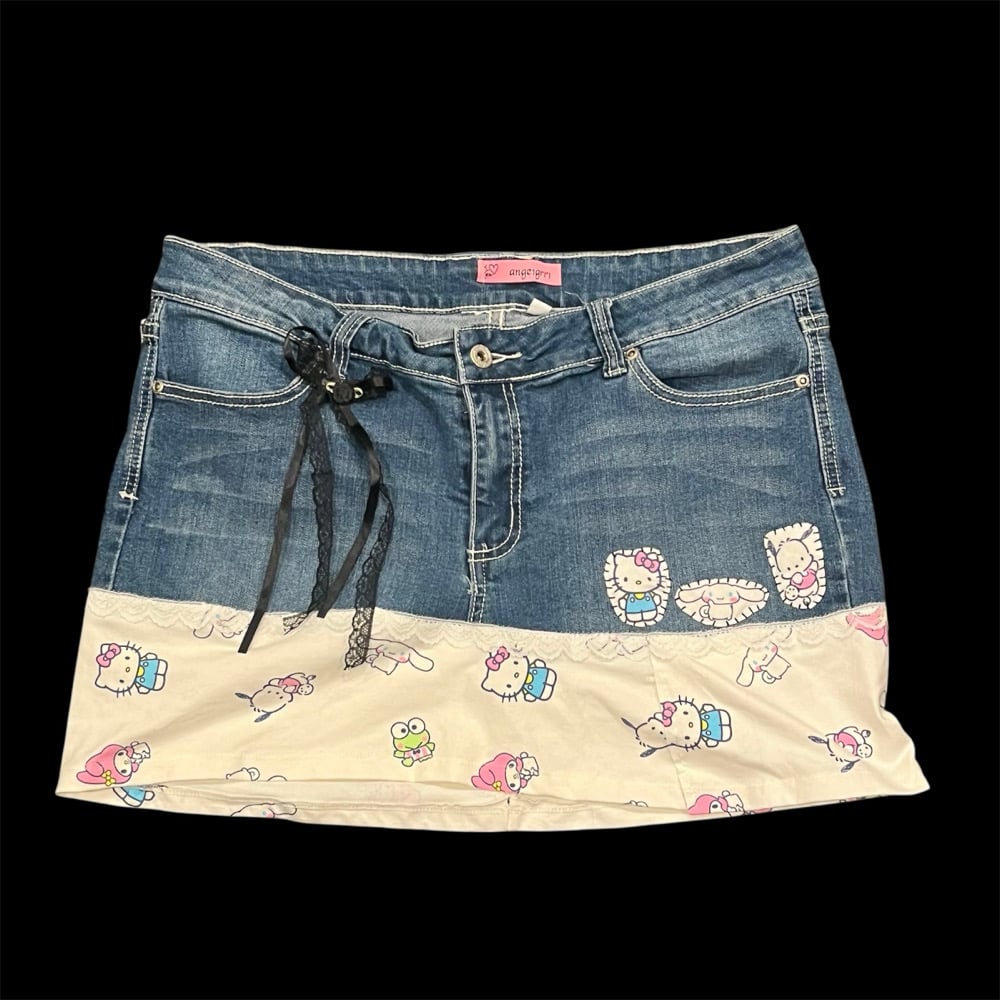 Image of HELLO KITTY SKIRT