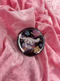 Image 1 of XL Glitter Cinnmonroll Button Badge 