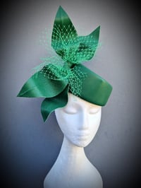 Image 3 of 'Wintah' in Emerald 