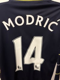 Image 8 of Tottenham Hotspur “MODRIĆ 14” 2010/11 Third Shirt + PL patches (XL)