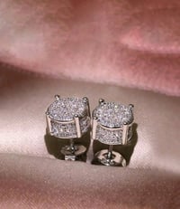 Image 1 of 1 Pair Gorgeous Cubic Zirconia Stud Earrings 