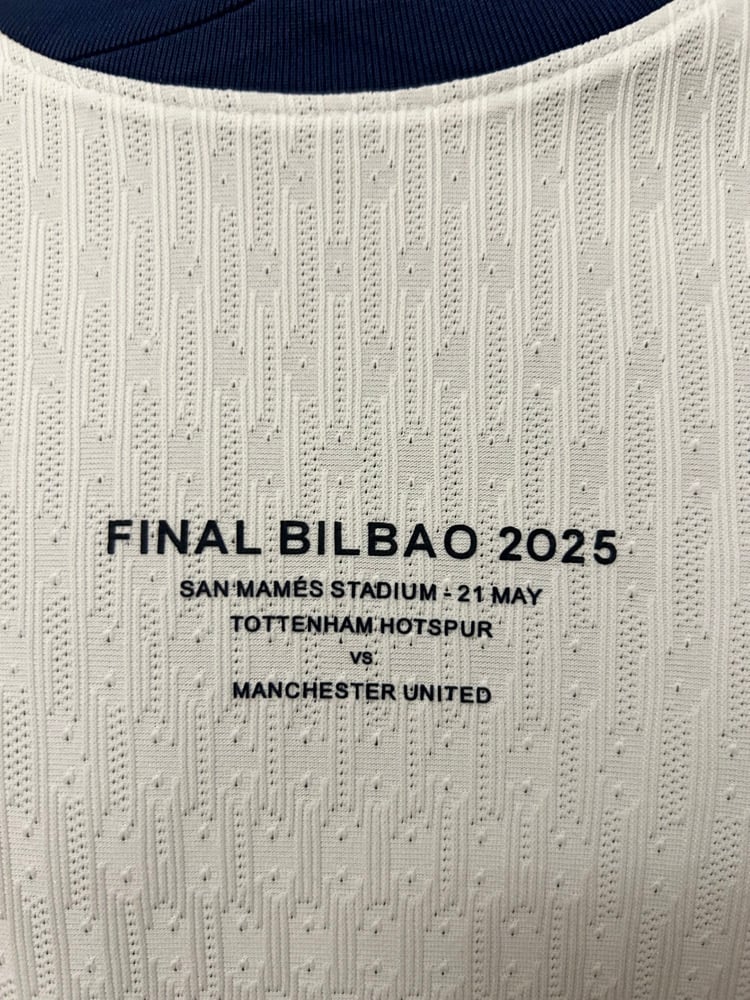 Image of Tottenham Hotspur “VAN DE VEN 37” Vaporknit 2024/25 Home Europa Final Shirt (L)